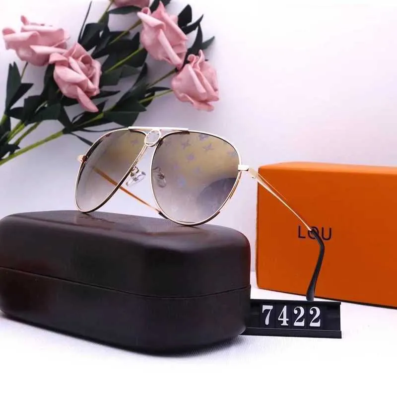 Designer de luxe Nouveaux lunettes de soleil pour hommes et femmes 20% de réduction sur les lunettes de mode de voyage de tir de rue à l'étranger 7422