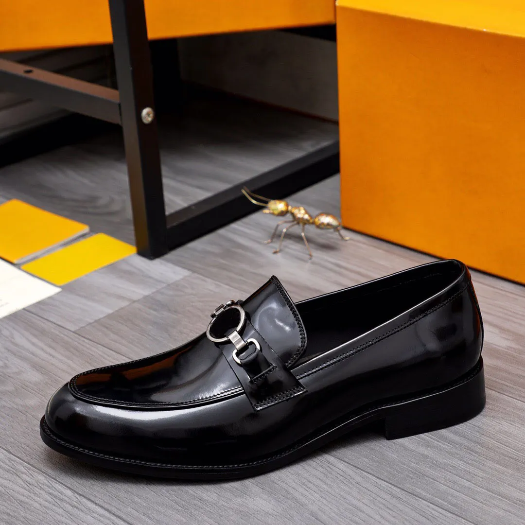 Men's Vintage Genuine Leather Round Toe Formal Business Dress Shoes main image 0