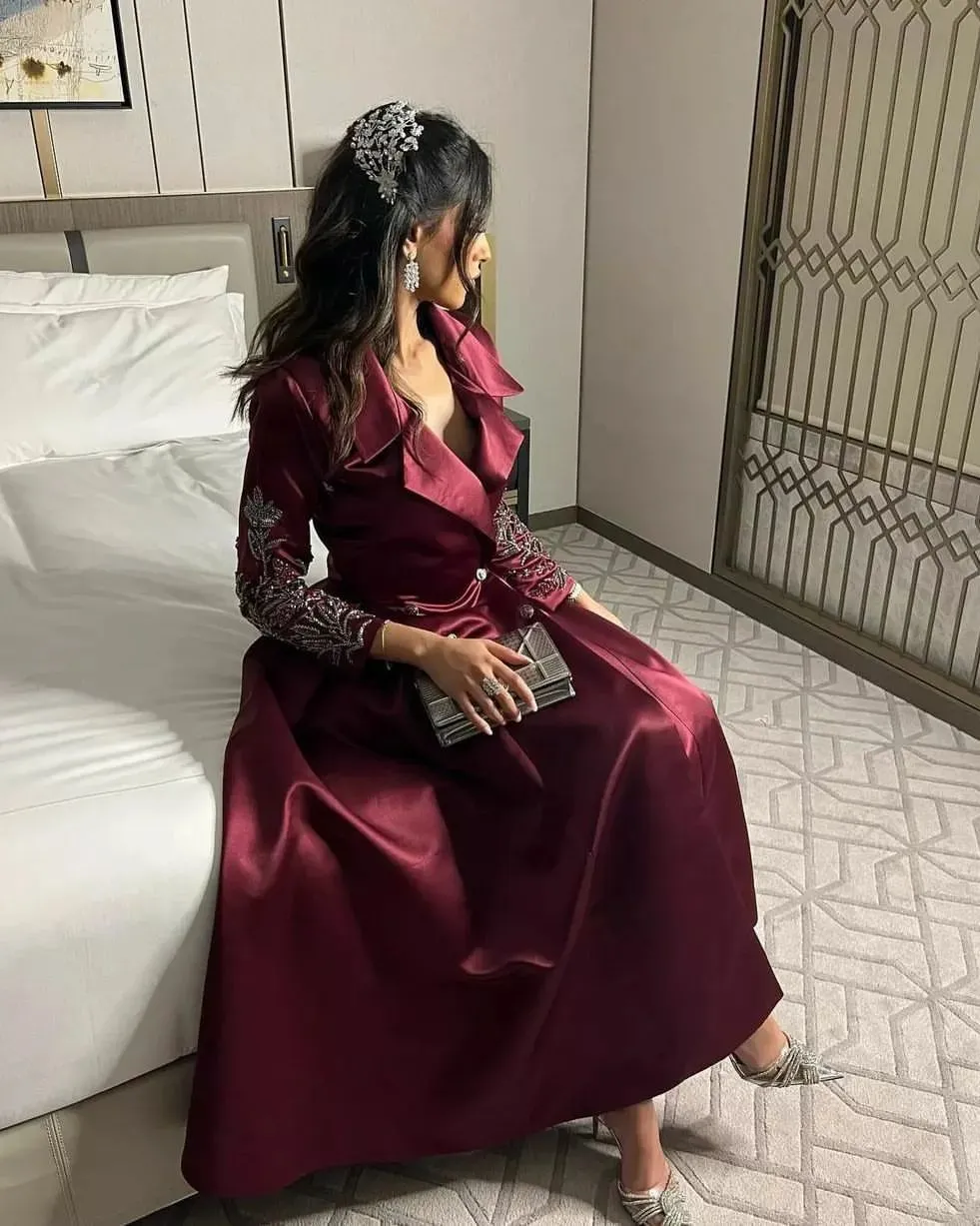 Festklänningar mörkröd vintage aftonklänningar silke satin arabiska kvinnor formella parti långa ärmar v hals te längd prom klänningar garm 230325