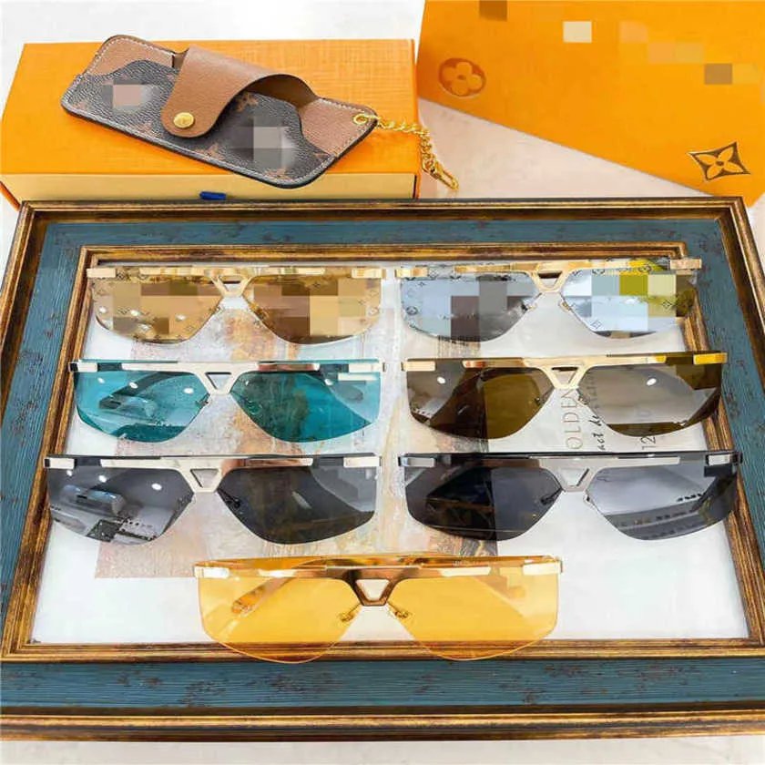 40 % RABATT auf neue Luxus-Designer-Sonnenbrillen für Herren und Damen. 20 % Rabatt. Die Familie schloss sich dem INS-Netzwerk mit dem Straßenfoto-Hip-Hop Z1825E an