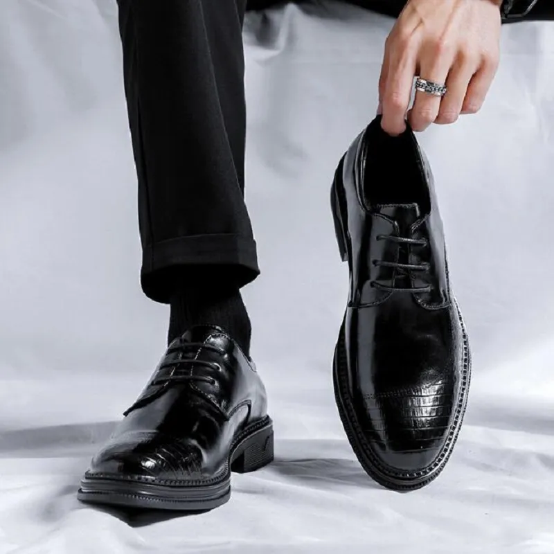 2023 Chaussures hommes printemps été respirant usure formelle Business Men de mariage décontracté de mariage