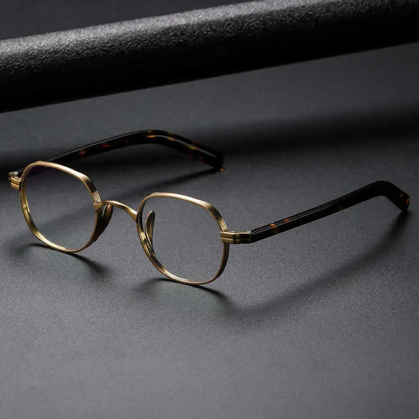 高級デザイナーの新しい男性と女性のサングラス30％オフ132プレートの小さなフェイスボックスハイ近視眼鏡付きの日本の純粋なチタンワニアカメフレームオフ20％オフ