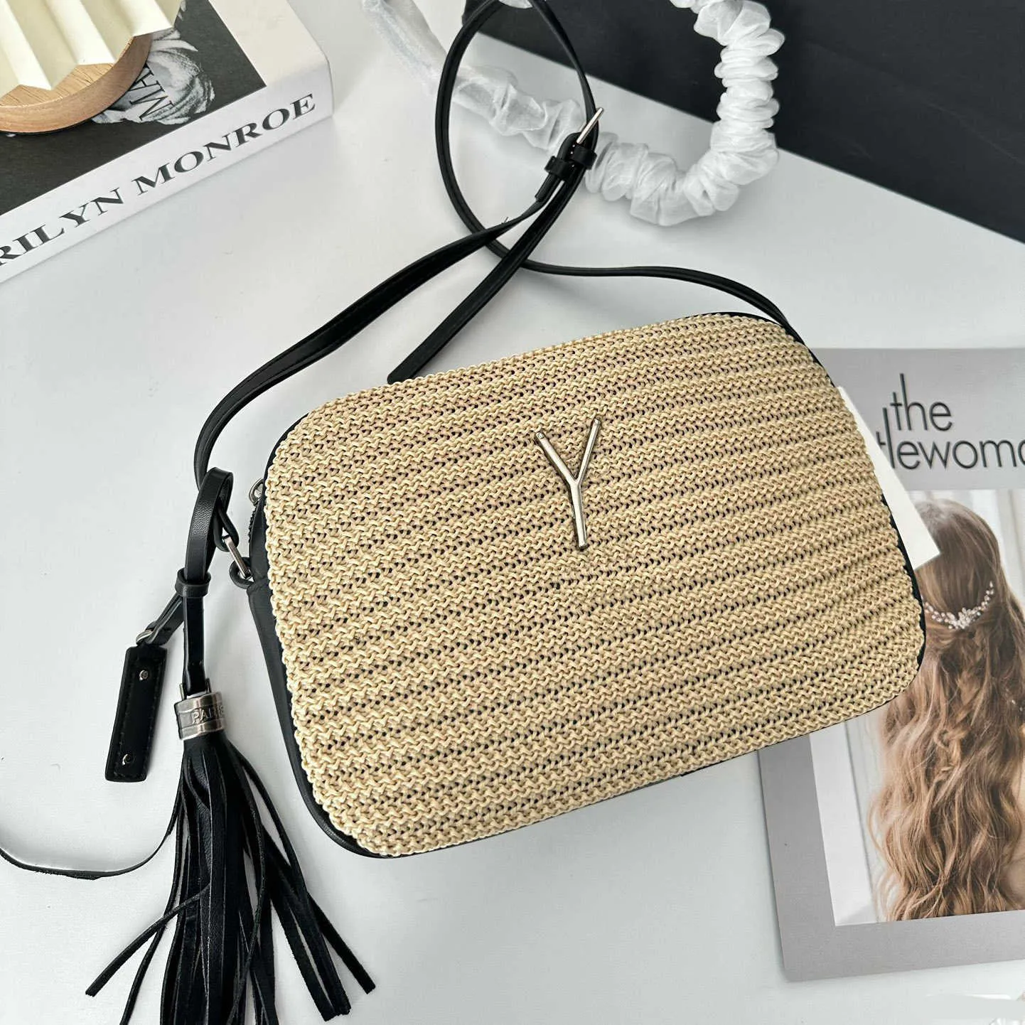 Raffia kameror väskor kvinnor designer väskor fyrkantiga crossbody plånbok lyx varumärke handväskor crossbody rem enstaka budbärare pures 230301 3707