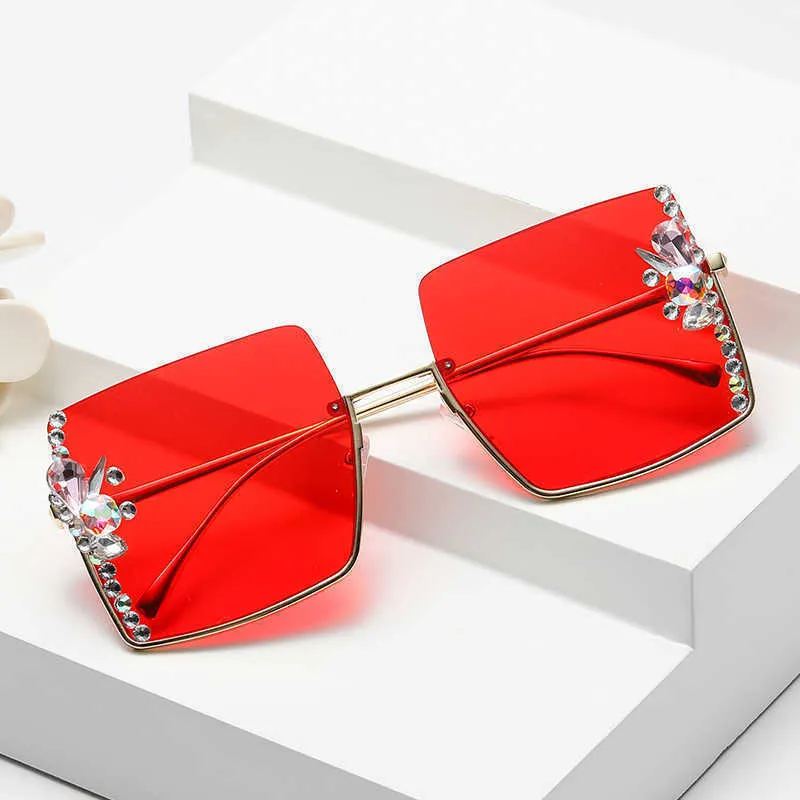 Designer de luxe nouvelles lunettes de soleil pour hommes et femmes 20% de réduction sur la version coréenne du diamant pour la protection des lunettes de conduite rouges