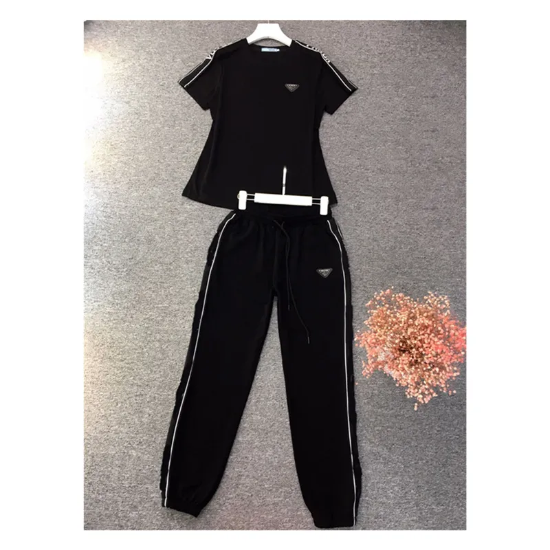 Luxury designers Women's Tracksuits Two Pieces Sets Fashion Sweatshirt 2 Pcs Sports sportswear Joggers Suits women s Track Suit clothing set Track Suit