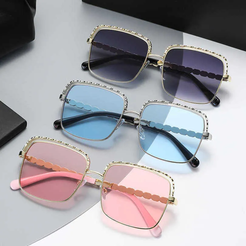 10% di sconto sui nuovi occhiali da sole da uomo e da donna firmati di lusso 20% di sconto sull'ancora di moda della scatola personalizzata Street Fashion fan wanghong show Xiaoxiang stesso stile