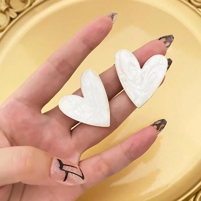 Серьги -герметики Kinfolk Korean Big Heart for Women Girls White Green Color Love