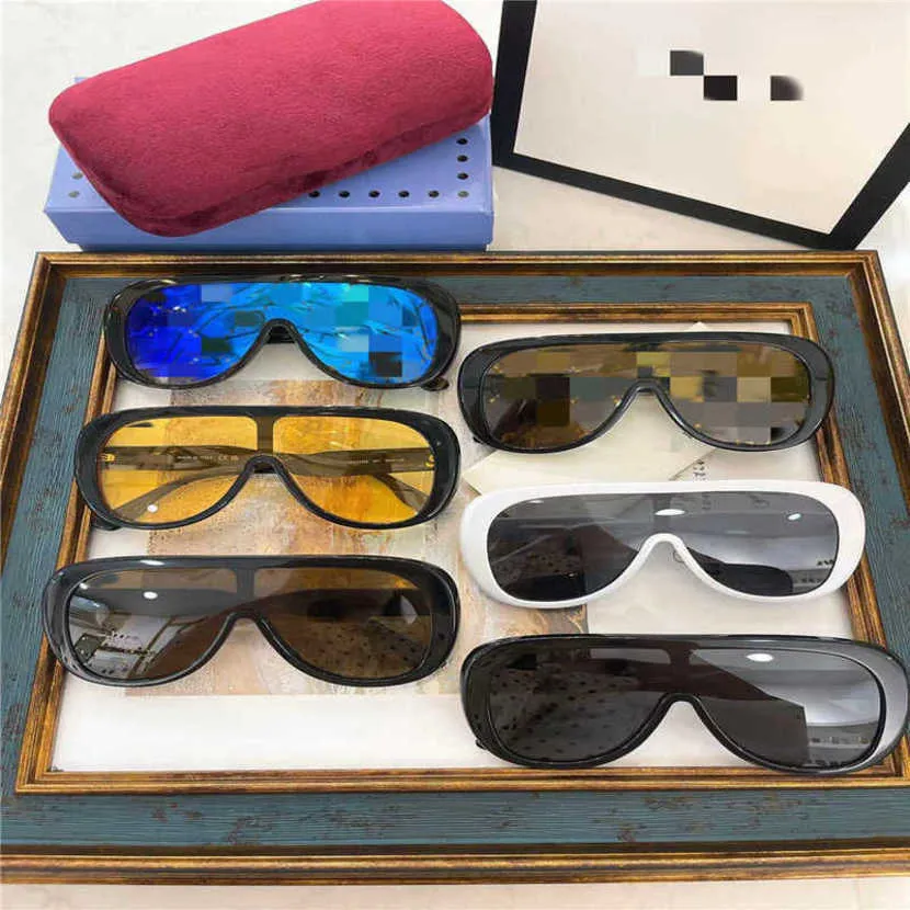 30% de réduction sur les nouvelles lunettes de soleil de créateurs de luxe pour hommes et femmes 20% de réduction sur la famille connectée