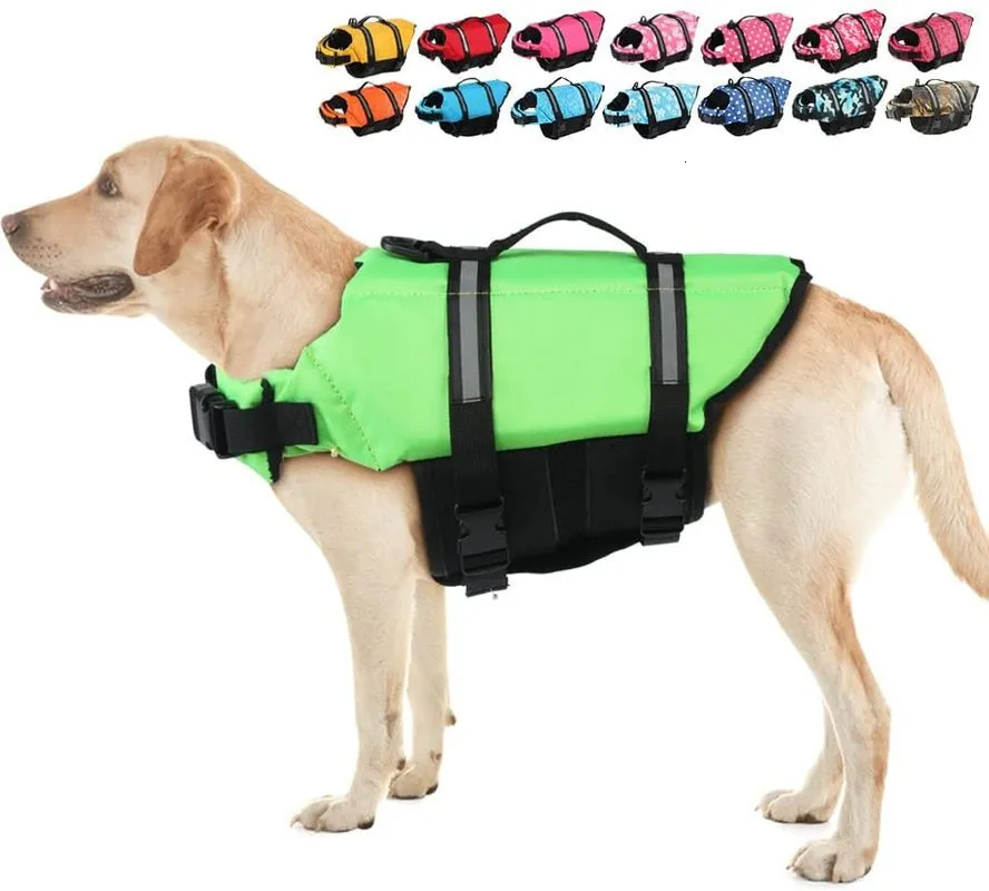 Vêtements pour chiens Gilet de sauvetage réglable pour chien avec poignée de sauvetage Gilet de sauvetage de sécurité sportive Vêtements pour chiens Chiot Flotteur Maillot de bain pour tous les chiens de compagnie 230327