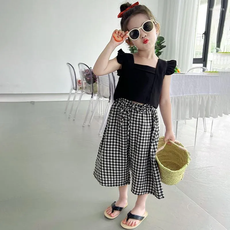 Kläder sätter 2st Baby Girl Set Little Flying Sleeves Top och Plaid Wide Leg Pants Summer Korean Style Barn outfit Children