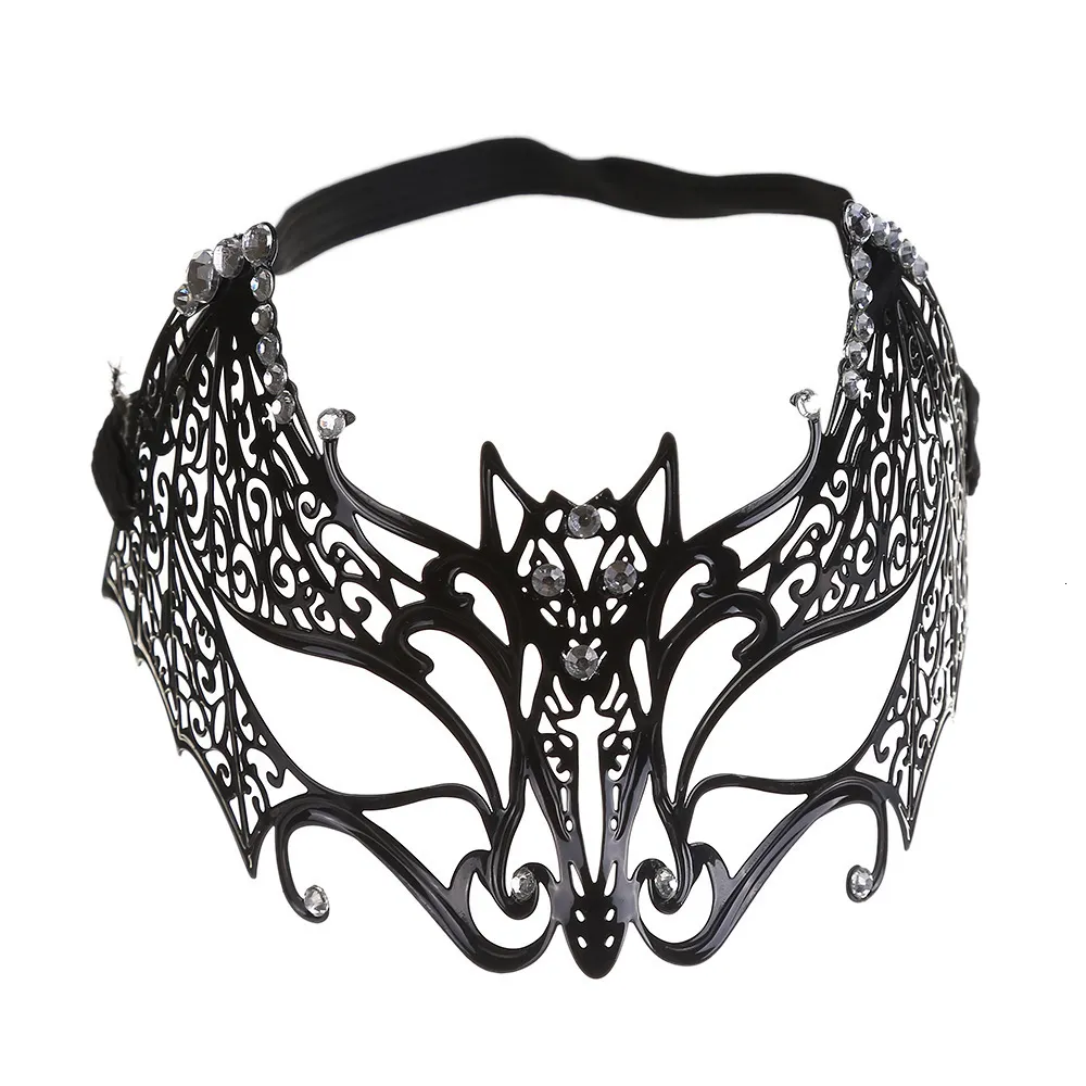 Partymasken Diamantbesetzte Tanzhalbmaske Make-up Cosplay Requisiten Metall Eisen Prinzessin Fledermaus Augenbinde Halloween Masken Maskerademaske 230327