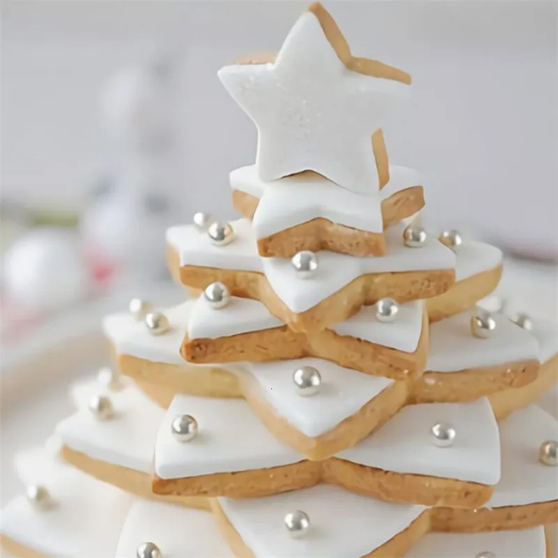 Moules de cuisson 6pcsset moule à emporte-pièce en forme d'arbre de Noël moule à emporte-pièce à gâteau en forme d'étoile à cinq branches 3D outil de décoration de gâteau moule de cuisson 230327