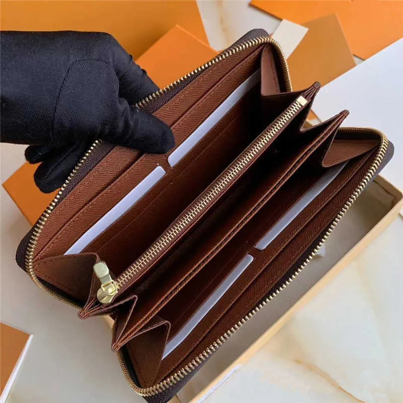 Wallets Classic Men Wallet Leather عملية Zippy Leisure Menure Multi-Slot Meult Slot محفظة الرجال مع Box G230327