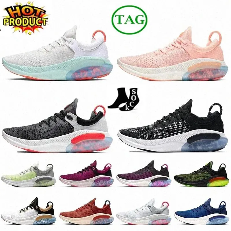 Hommes Femmes Casual Chaussures Baskets De Luxe Designer Baskets Triple Noir Rouge Sommet Blanc Sail Void Platinum Racer Knit Utility Run Sneaker Fine Grain Cushionin