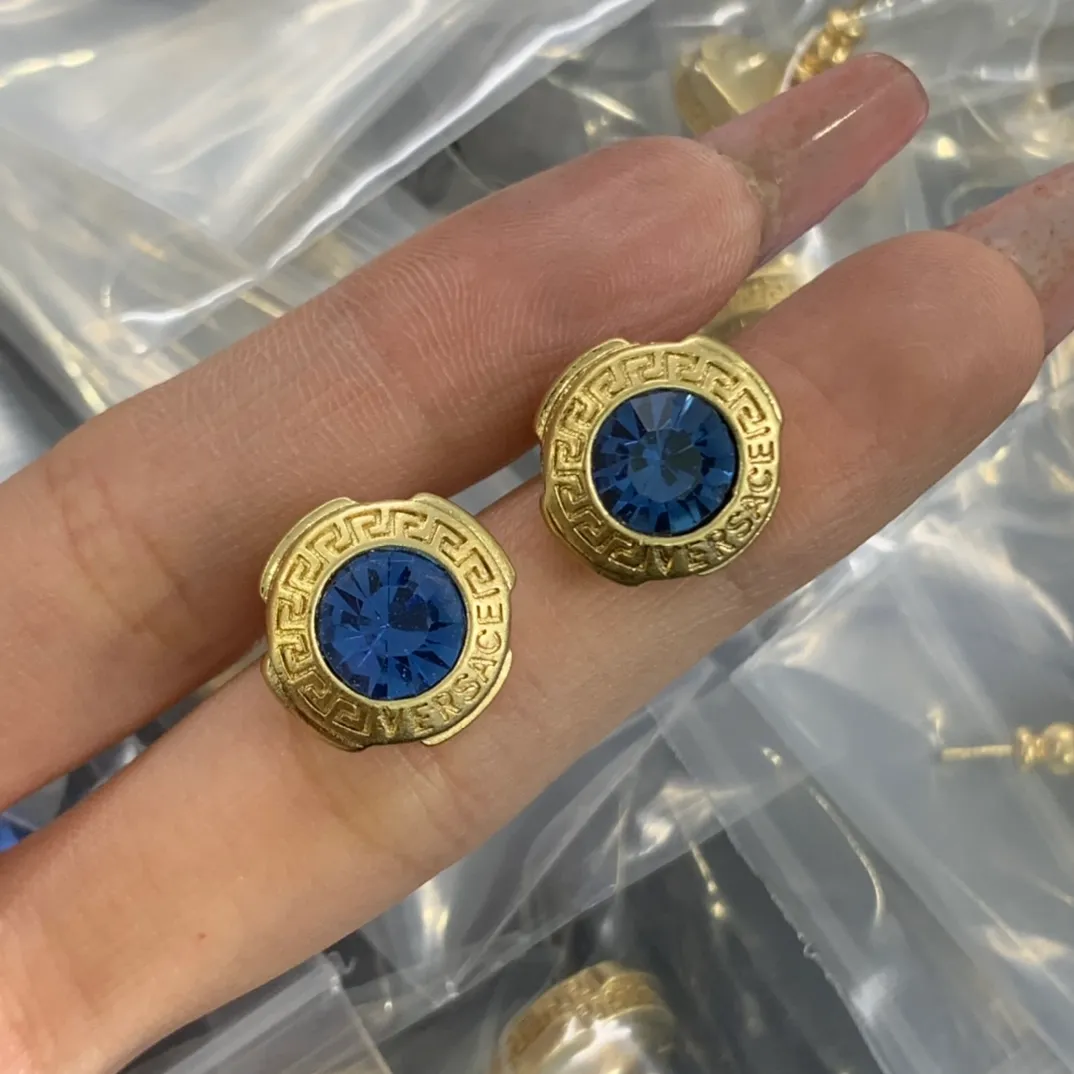 Virtus stud sale earrings