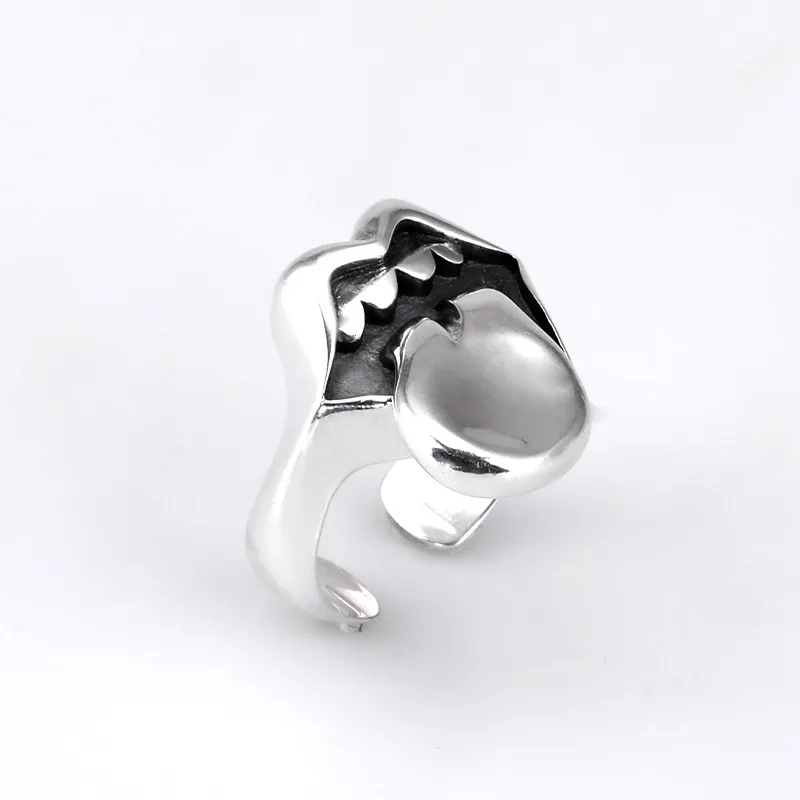 A37 S925 Sterling Silver Ring Fashion Retro Personlighet Cross Flower Tongue Letter Mångsidig punkstil smycken gåva för älskare