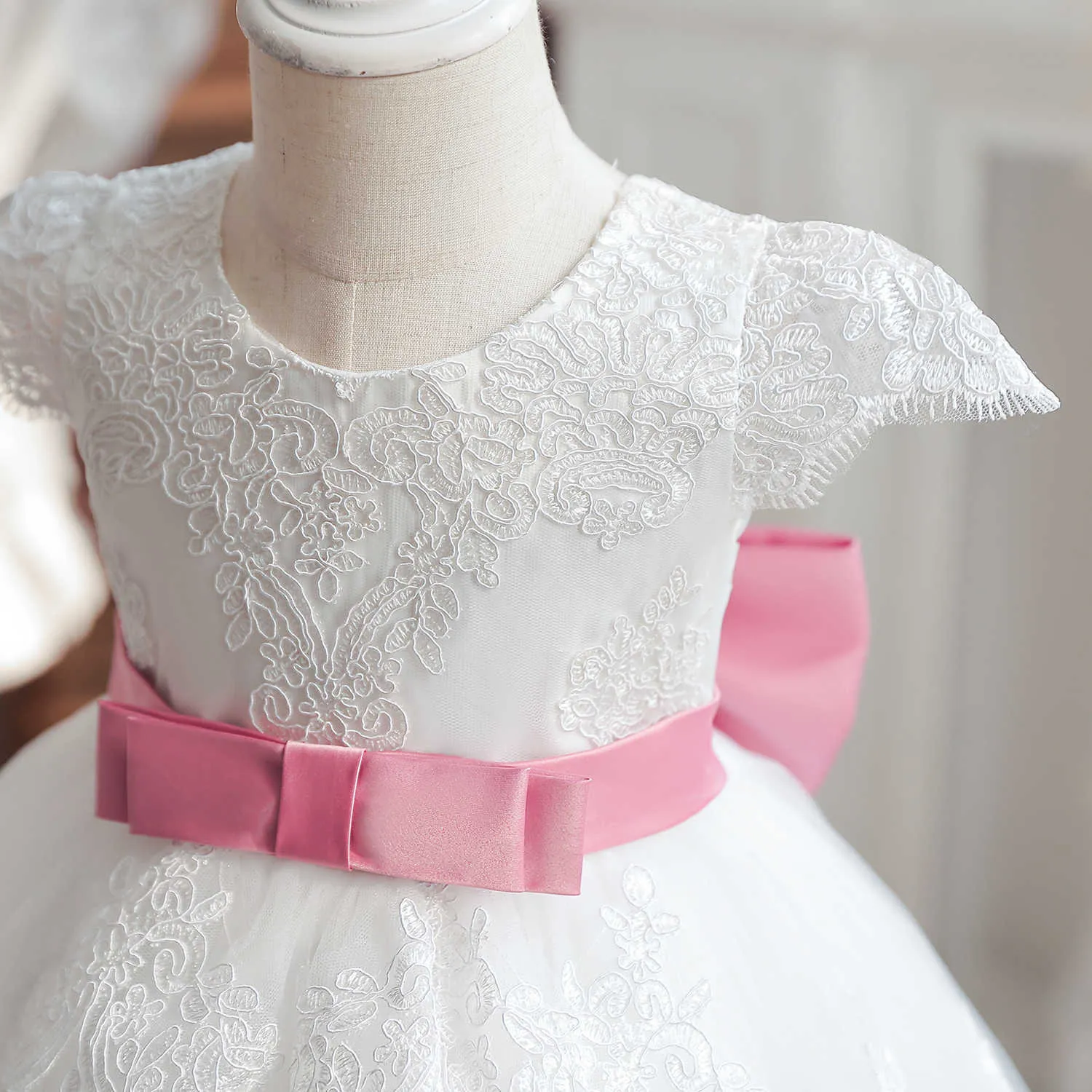 Платья для девочек, белое платье для крещения для маленьких девочек, платье-пачка с розовым бантом на первый день рождения для девочек, платье с цветочным узором для свадебной церемонии, летний праздничный костюм
