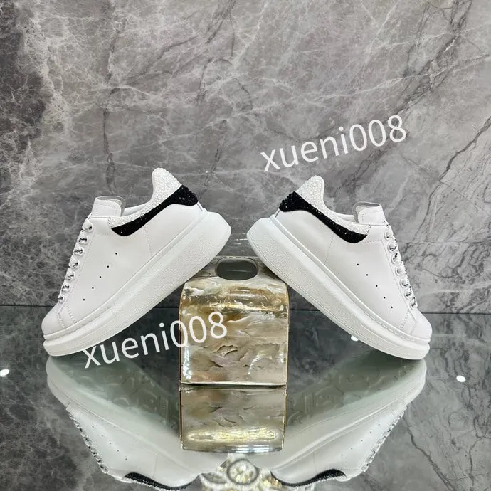 2023top new Designer Sneakers Casual Shoes Reflective Shoes Vintage Suede Leather Trainers All-match Stylist Sneaker Leisure Shoe Platform Lace-up Print