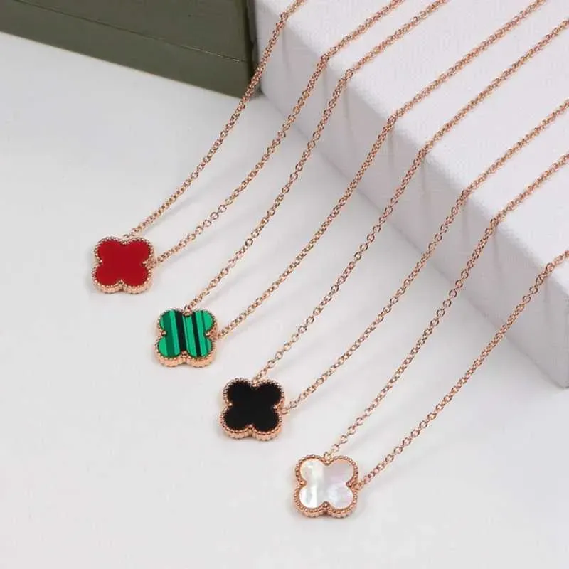 Kvinnors lyxdesigner halsband mode fyra-blad klöver cleef hänge halsband 18k guldhalsband smycken