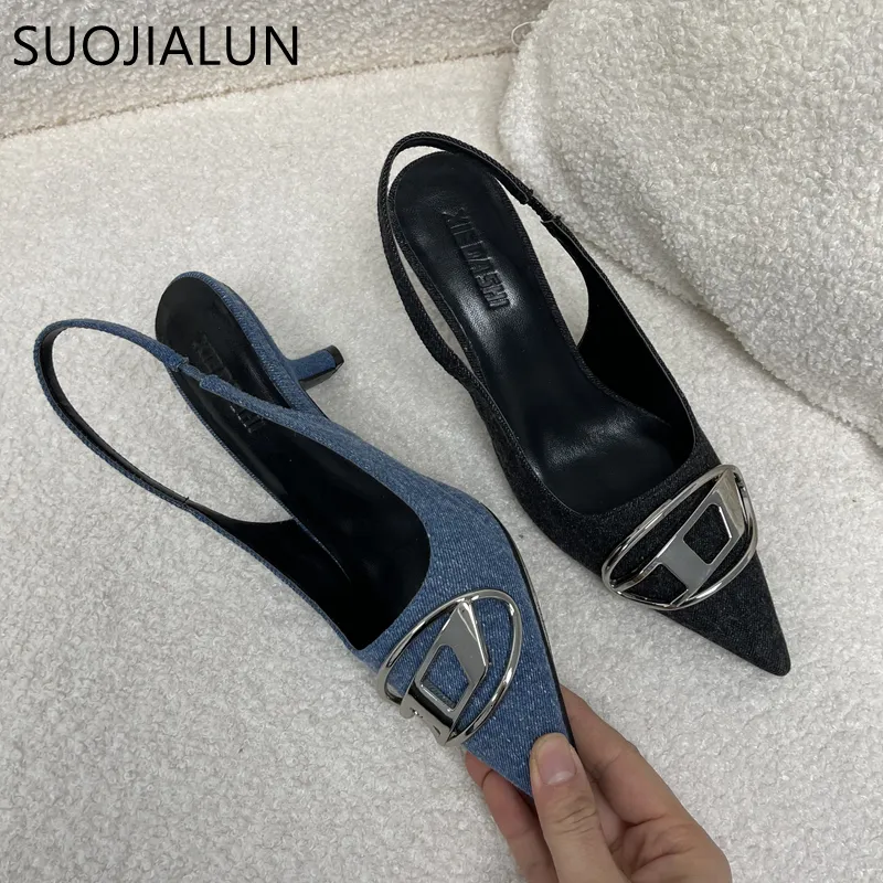 Sandaler Suojialun Spring Brand Woman Slingback Shoes Fashion Matal Buckle Ladies Elegant Med Heel pekade Toe Slip On Sandal Mules 230328