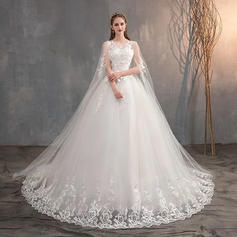 Party Dresses Chinese Wedding With Long Cap Lace Gown Train Embroidery Princess Plus Szie Bridal 230328