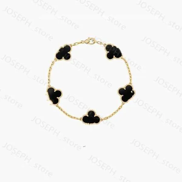 Cadeia de luxo de luxo quatro links designers de moda charme pulseiras para meninas mulheres 18k dourado prata preta branca vermelha verde marca bracelete jóias jóias j2303281