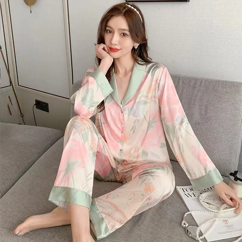 Vêtements de nuit pour femmes CRLAYDK Summer in Silky Women Pyjama Flower Imprimé Button Down Loungewear avec pantalon long Notch Collar Sleepwear 230328