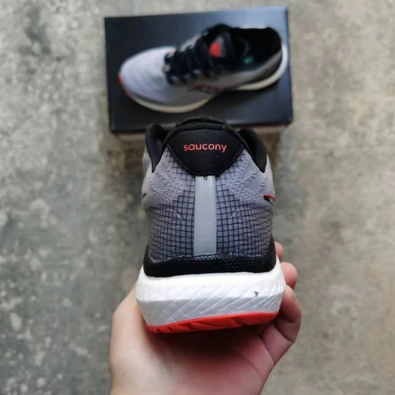 Saucony 36 top