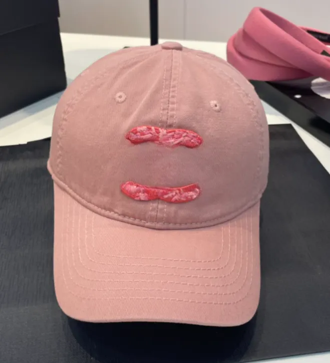 Classi Rose Pink Baseball Cap Brief Ball Caps Tide Marke Männer und Frauen dreidimensionale Logo Cap