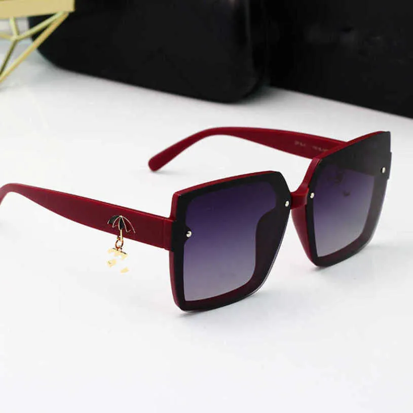 Top Luxury Designer Sunglasses 20% Off Premium Sense INS Women Style Umbrella Pendant Small Polarized Mirror Square Slim