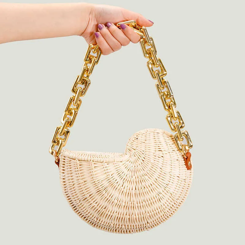 Women Bag Luxury Designer Handbag Shell Metal Chain Manual Woven Bag Stitching Bamboo Bag Clutch Bali Beach Holiday Handbag 230328