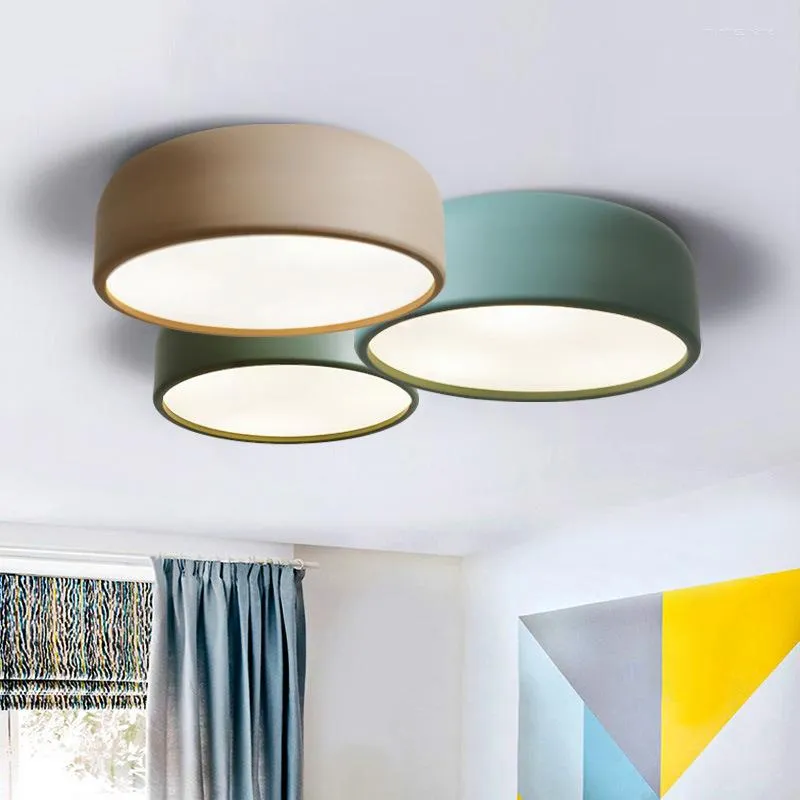 Luzes de teto Lâmpadas de quarto nórdico Personalidade criativa Makaron Modern Simple Living Room Children's Circular LED Light