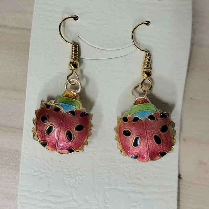Personalized Cute Simple Ladybug Charm Earrings Jewelry China Traditional Handcraft Ladybird Charms Cloisonne Enamel Animal Earrings Women 10 pairs/lot