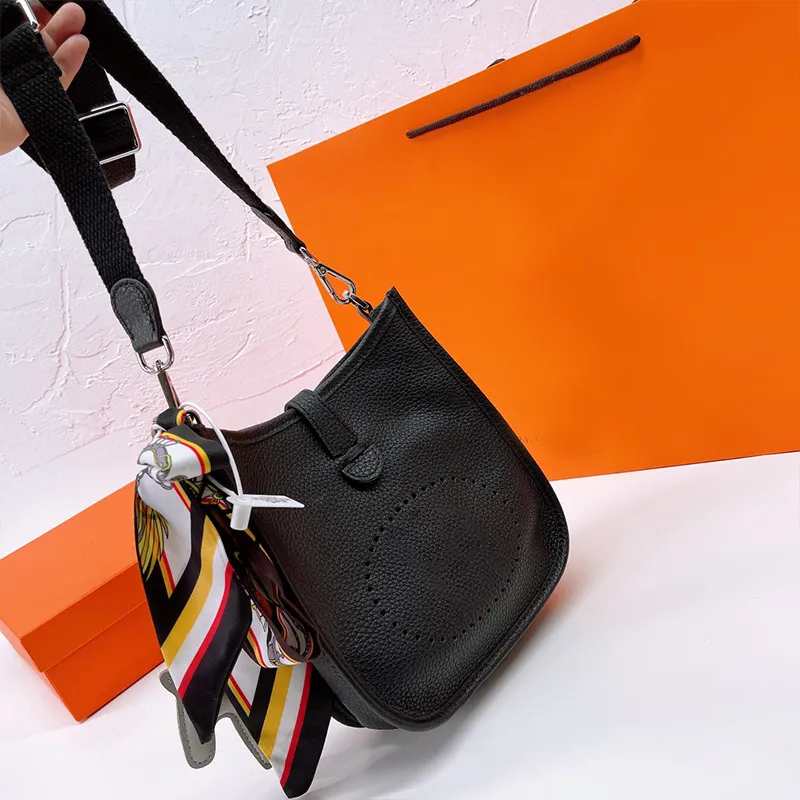 luxury Shoulder designer bags Women Crossbody Handbag Wallet underarm fashion messenger hobo tote bag purse 20cm small size