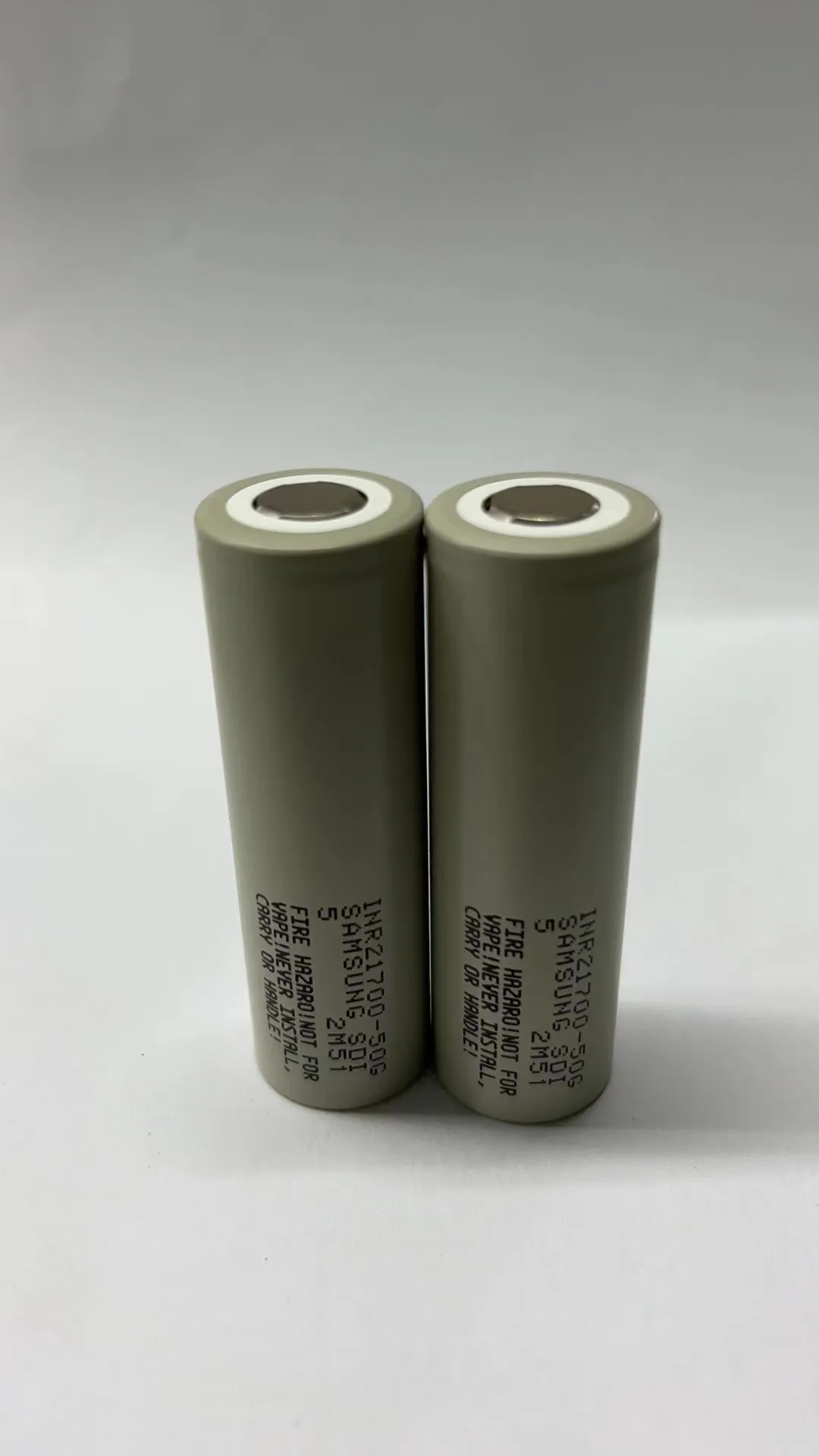 أعلى جودة INR21700 50G 50E 5000MAH 21700 بطارية 35A 3.7 فولت زرقاء رمادية بطاريات ليثيوم قابلة لإعادة الشحن لـ Samsung مقابل 30T 40T