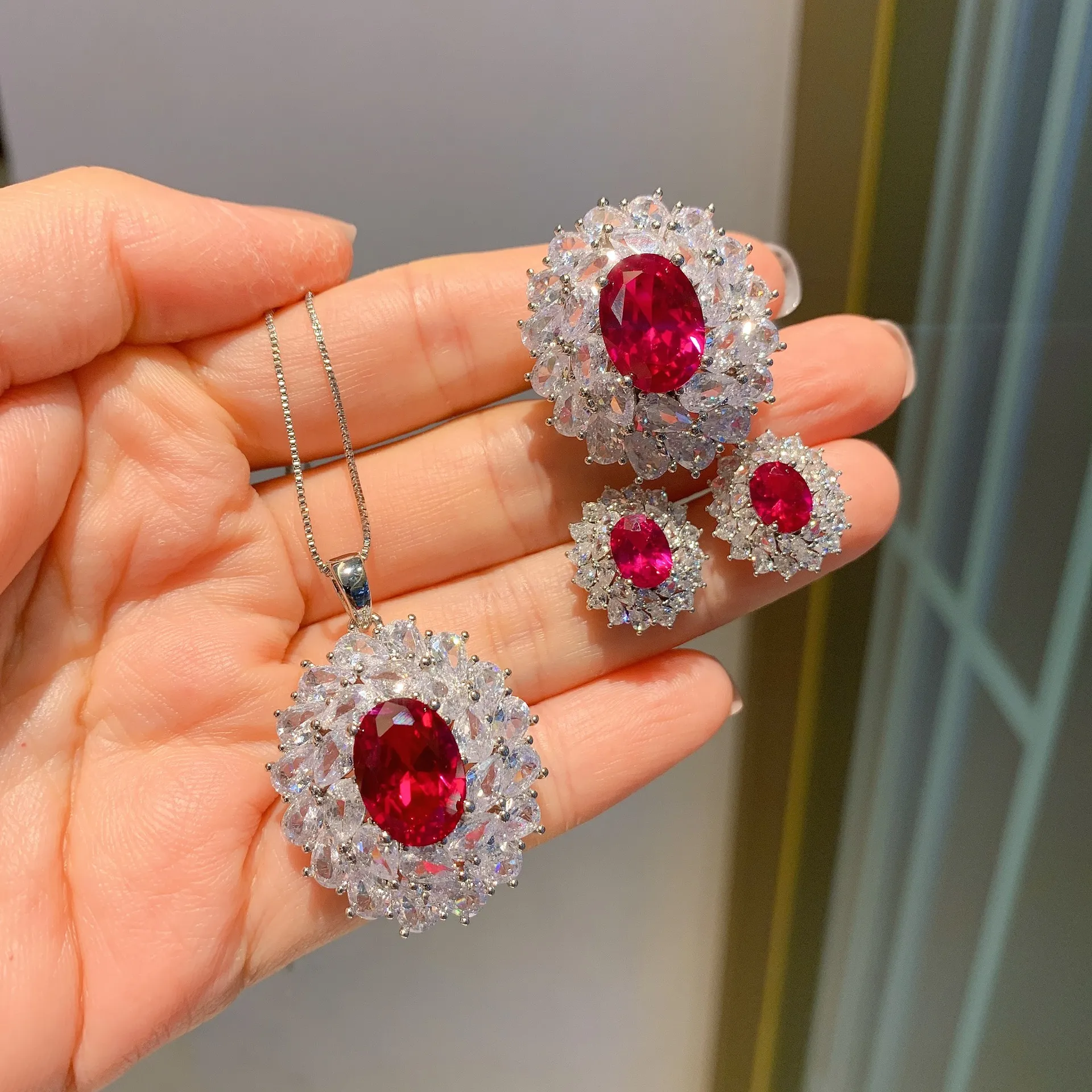 Ensemble de bijoux en diamant rubis de laboratoire de fleurs en or 14 carats, bagues de fiançailles, boucles d'oreilles, collier pour femmes, bijoux de mariée, cadeau