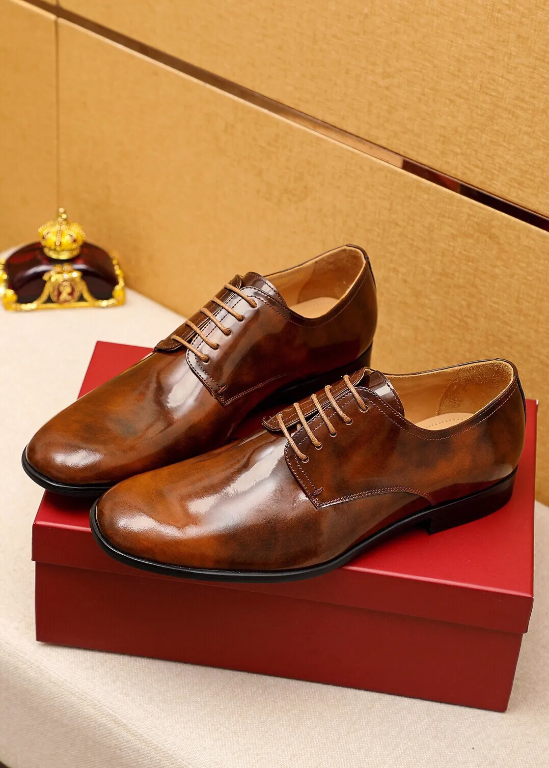 2023 Mens Classic Dress Shoes 캐주얼 편안한 로퍼 남성 브랜드 디자이너 공식 사무실 파티 웨딩 플랫 크기 38-45