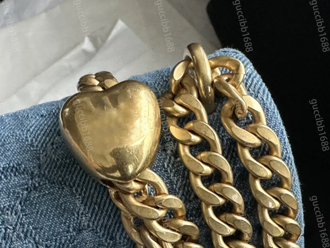 Heart Chain Bag ♡ Heart Chain Bag Charm in BLACK - Sale | Michael Kors [US]
