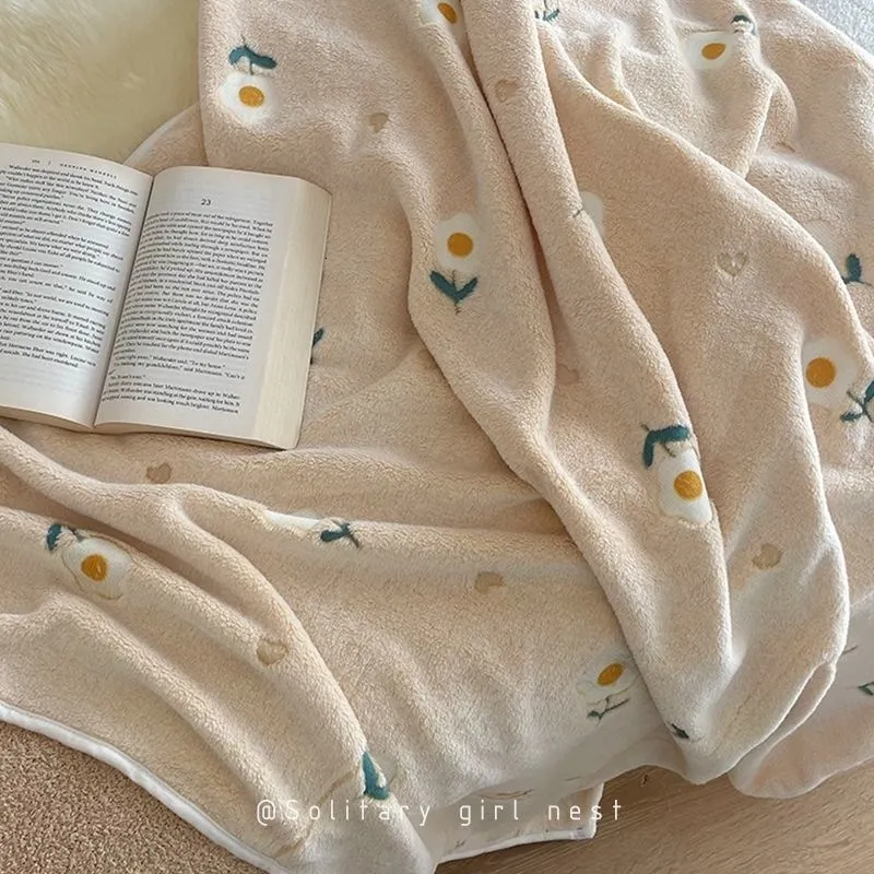 Blankets Blanket Quilt Office Nap Blanket Air-conditioning Quilt Autumn And Winter Coral Fleece Small Blanket Student Dormitory 230329