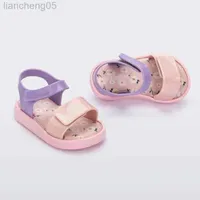 Sandals Fashion Summer Kids Shoes Solid Color Soft Children Sandals 2022 New Girls Boys Beach Shoes HMI079 W0327