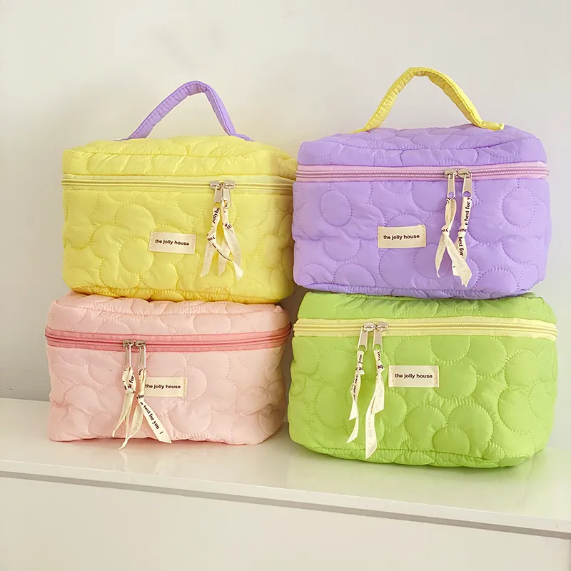 Косметические сумки корпусы цветочная стеганая ткань для макияжа женщина -организация организация женская маленькая сумочка для хранения