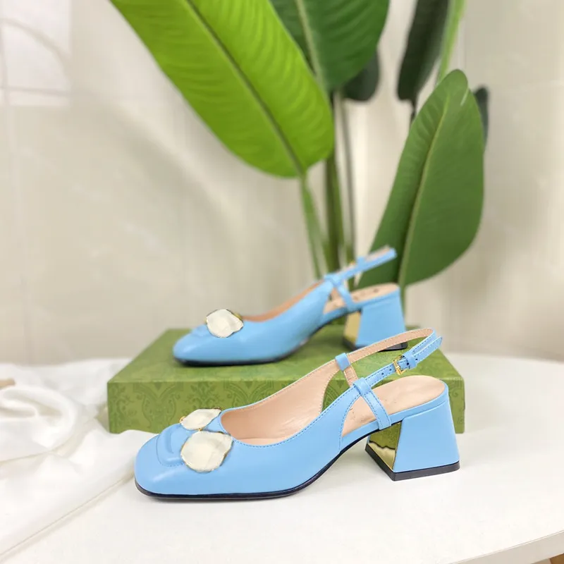 Bulk 2023Sandals Of The Woman Behind The Heel Of The Strappy