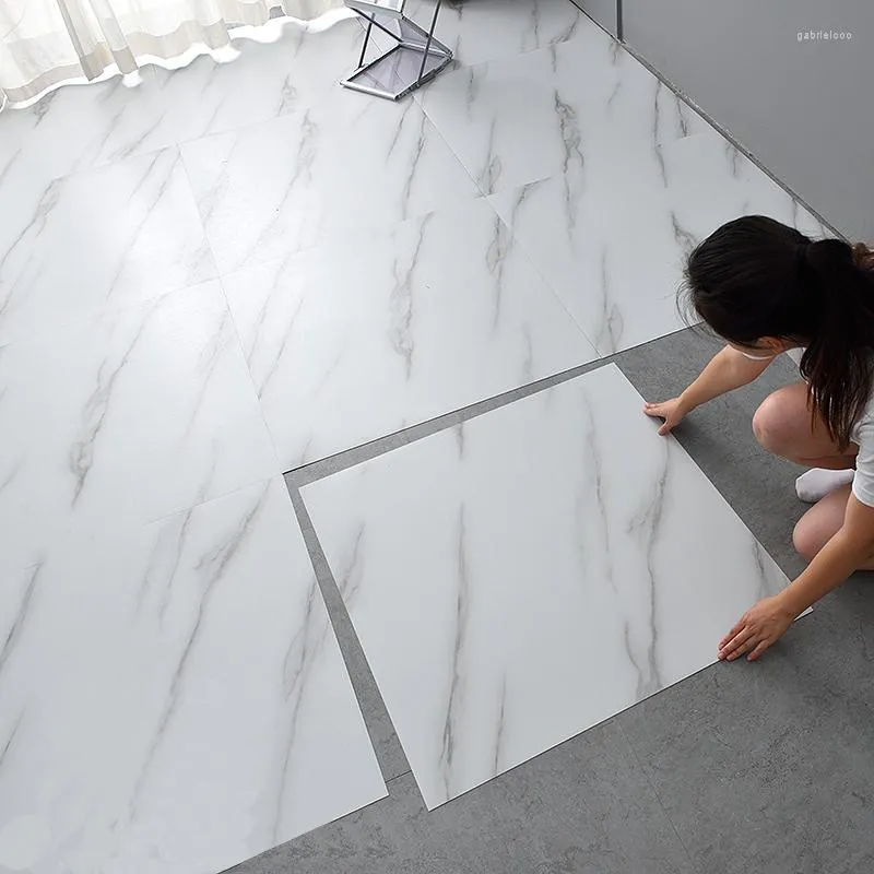 خلفيات محاكاة ملصق أرضية من البلاط الرخامي PVC PVC مقاوم للماء لذاته لغرفة المعيشة مرحاض المطبخ ديكور 3D الجدار