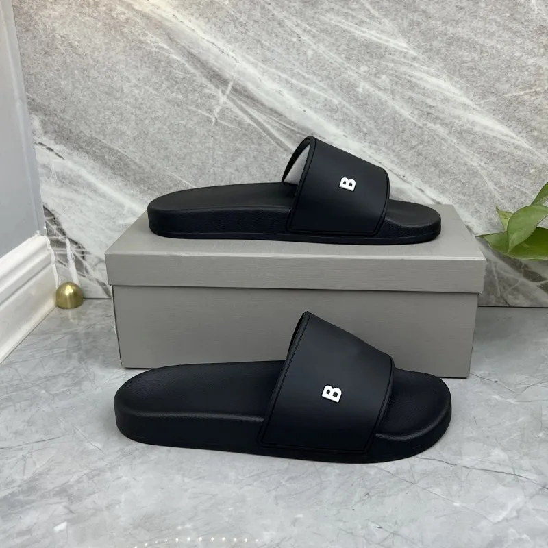 Mens Designer Slides Slippers Summer Beach Sandals with Geometric Print PU Leather