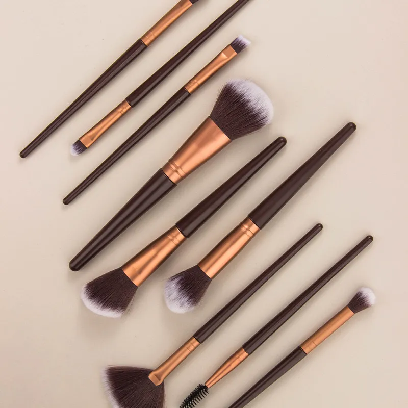 Ensemble de pinceaux de maquillage de mode 9 pièces couleur crème et café porte-résine en fibres souples pinceaux ombre à paupières brosse à cils