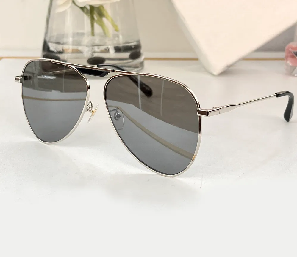 Silver/Silver Mirror Pilot Solglasögon för män Kvinnor Sportiga 0244 Glasögon Solskuggor Designers Solglasögon Occhiali da Sole UV400 Protection Eyewear