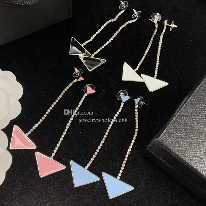 Popular Wedding Party Long Chain With Diamond Dangle Earring Designer Brand Letter Earring Women Ins Style Triangle Eardrop Jewelry