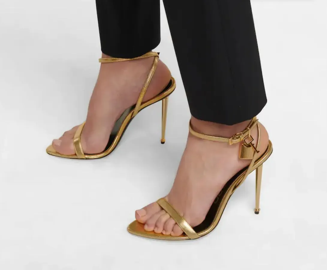 Sandale de luxe talons hauts chaussures à sangle de verrouillage chaussures femme sandales à cadenas en cuir véritable sangles de cheville pointues talon doré bout pointu cuir nappa