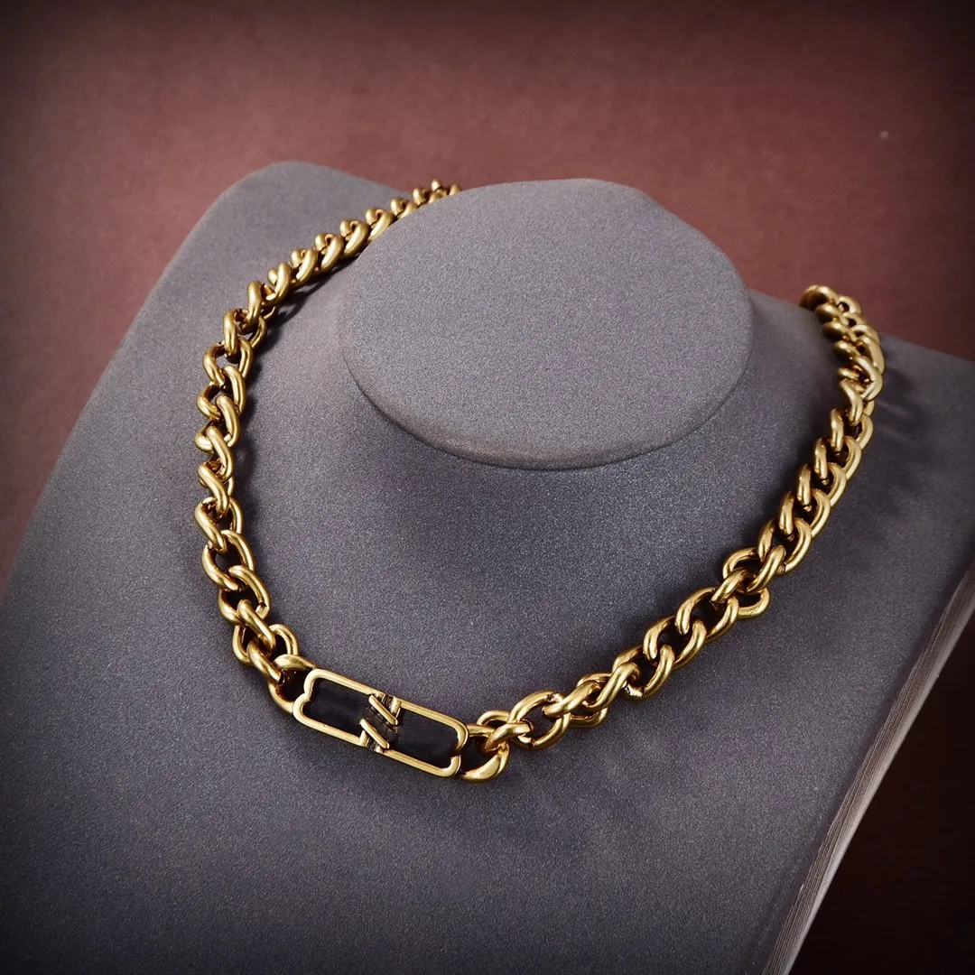 Klassische Europa Amerika Mode Stil Halsketten Dame Frauen Männer Gold/Silber Farbe Balencaigaity Hardware Graviert Aushöhlen Buchstabe B Anhänger Halsketten mbx1