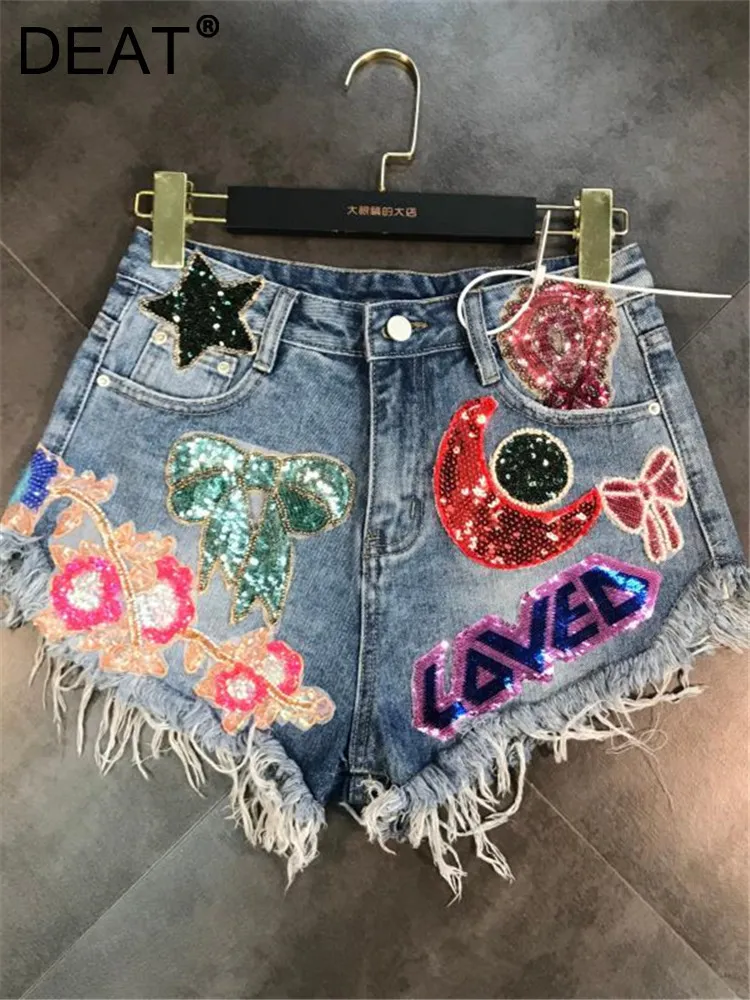 Shorts pour femmes DEAT Arrivée Lune Étoile Paillettes Brodé Gland Patch Brut Denim Shorts Femmes Mode Température Marée Femmes ME670 230330